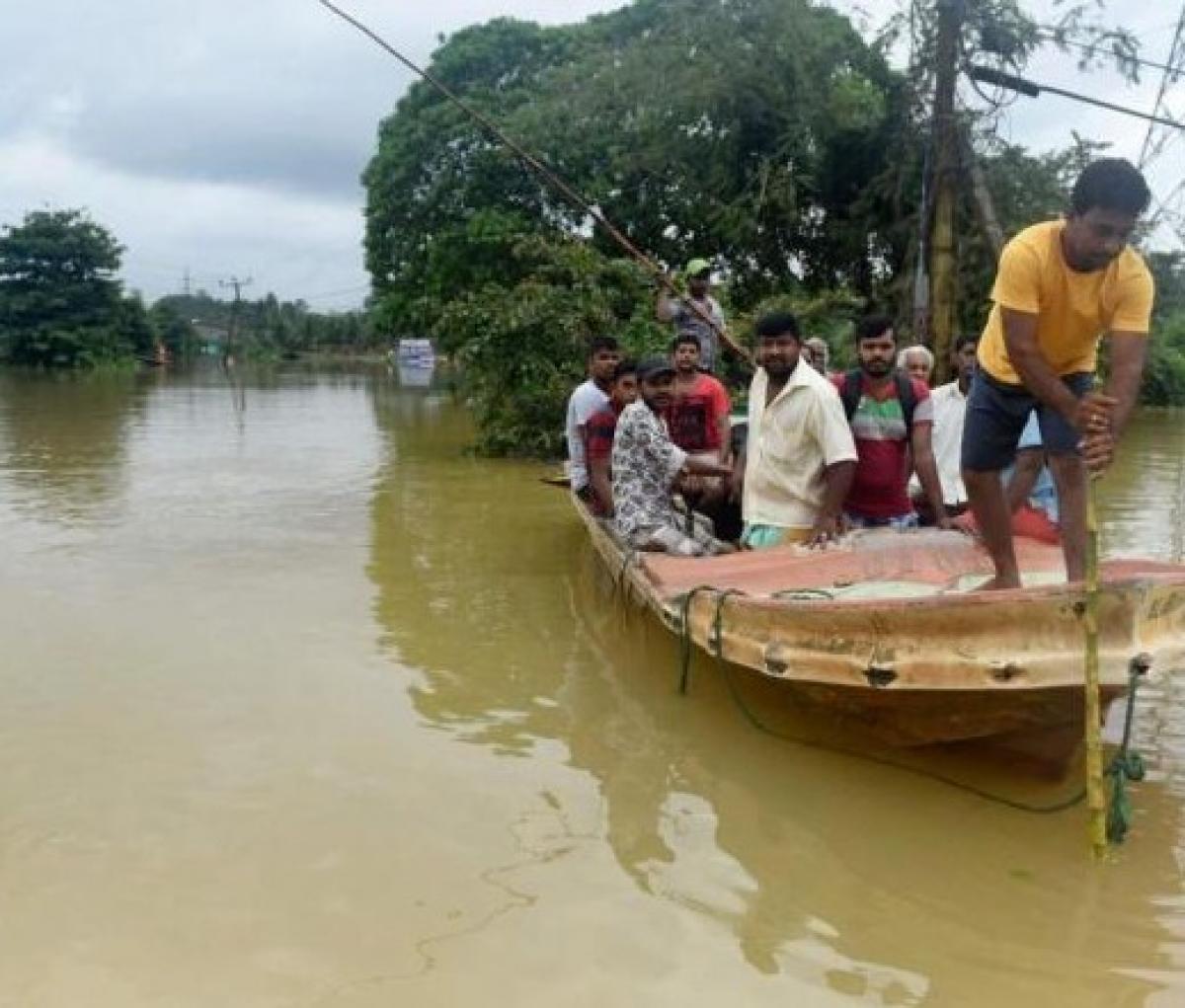 Sri Lanka flood toll hits 11, thousands more homeless